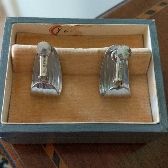 SALE 2/$6 Napier Clip On Earrings - Picture 3 of 5